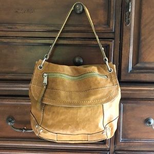 *Cute and functional Liberty FOSSIL gen leath bag*